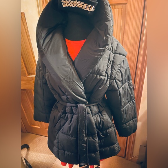 Black belted padded coat - Picture 4 of 7